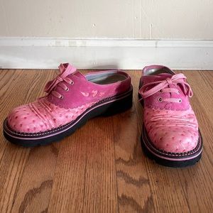 Ariat Pink leather clogs